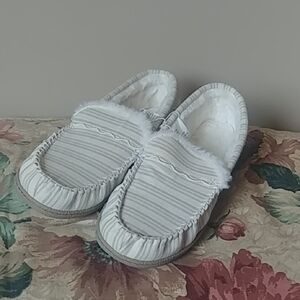 Kohl's Cream And Grey Multi Striped Slip-On Slippers